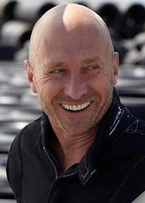 Perry McCarthy
as The Stig