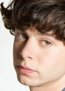 Paul Iacono
as R.J. Berger