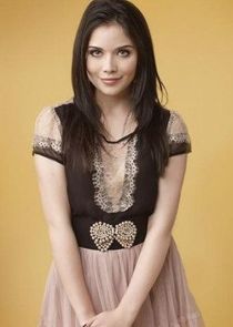 Grace Phipps
as Amy Tiffany Martins