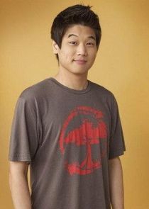 Ki Hong Lee
as Paul Chun