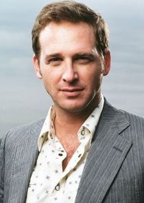 Josh Lucas
as Mitch McDeere