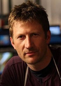 Mark Bazeley
as Mike Phillips