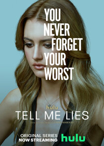 Grace Van Patten
as Lucy Albright