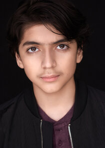 Luciano Leroux
as Nicholas Shanley