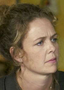 Juno Rinaldi
as Frankie Coyne