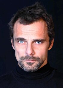 Alessandro Preziosi
as Andrea Trada