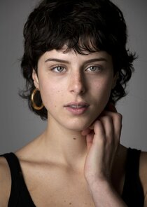 Giordana Marengo
as Giovanna Trada