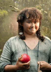 Megan Richards
as Poppy Proudfellow