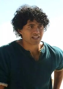 Alex Tarrant
as Valandil