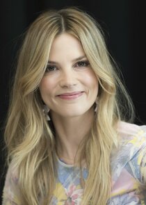 Sylvia Hoeks
as Sigrid