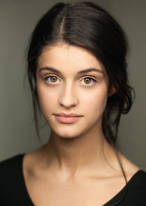 Anya Chalotra
as Sif