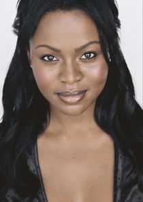Yetide Badaki
as Dahl