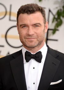 Liev Schreiber
as Tag Winbury