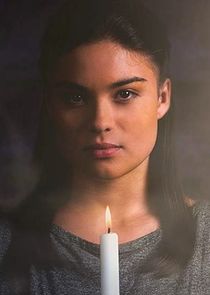 Devery Jacobs
as Lilith Bathory