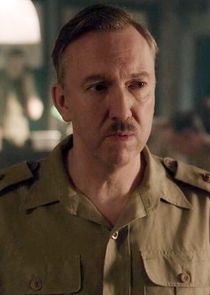 Richard Lumsden
as General Percival