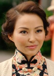 Elizabeth Tan
as Vera Chiang