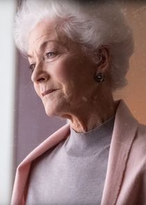 Linda Thorson
as Gloria Estabrook