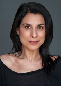 Laara Sadiq
as Kanika Khan
