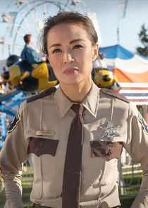 Alli Chung
as Jesse Hooper