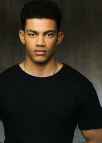 Miles Fowler
as Trevor Daniels