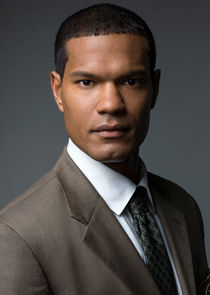 Sullivan Jones
as Floyd Bennet