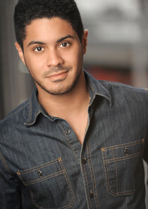 Ian Quinlan
as SPC Robert Arsiaga