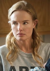 Kate Bosworth
as Gina Denomy
