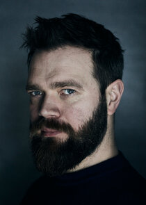 Jóhannes Haukur Jóhannesson
as Viggo