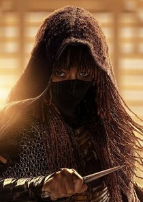 Amandla Stenberg
as Mae Aniseya