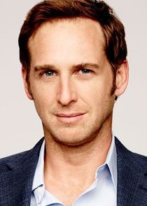 Josh Lucas
as Captain Jake Broderick