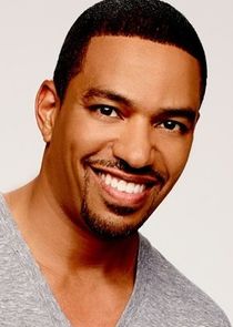 Laz Alonso
as Detective Billy Soto