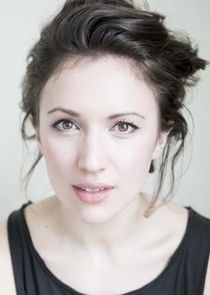 Esther Smith
as Nikki