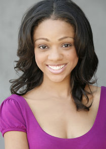 Tiffany Boone
as Gwen Fontaine
