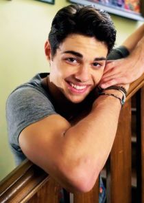 Noah Centineo
as Jesus Adams Foster