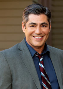 Danny Nucci
as Mike Foster
