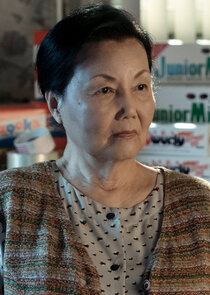 Kieu Chinh
as Crapulent Major's Mother