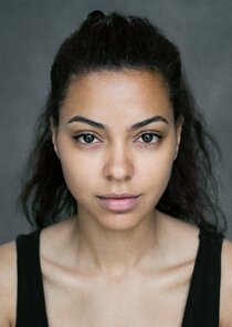 Nenda Neururer
as Alex Wyatt