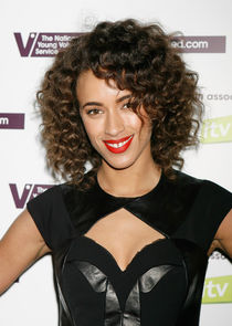 Michelle de Swarte
as Bev