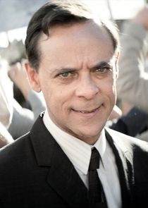 Alexander Siddig
as Ahmed Suidani