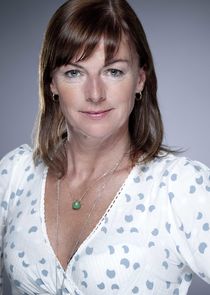 Doon Mackichan
as Jane Plough