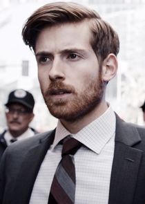 Daniel David Stewart
as Detective Stamell