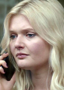 Sophie Kennedy Clark
as Kirsty