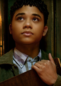 Noah Cottrell
as Simon Grace