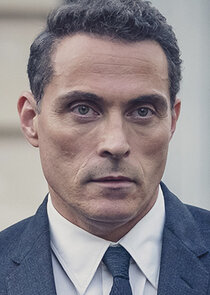 Rufus Sewell
as Mark Easterbrook