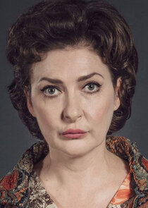 Kathy Kiera Clarke
as Sybil Stamfordis
