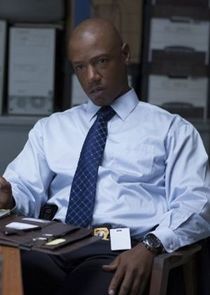 Tory Kittles
as Det. Thomas Papania