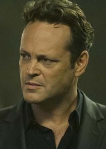 Vince Vaughn
as Frank Semyon