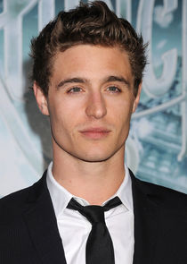 Max Irons
as Al