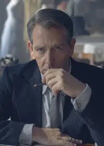 Ben Mendelsohn
as Christian Dior