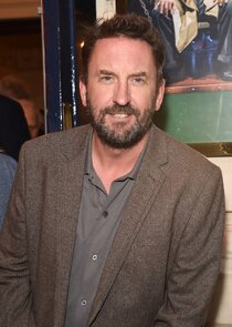 Lee Mack
as Gordon The Driver